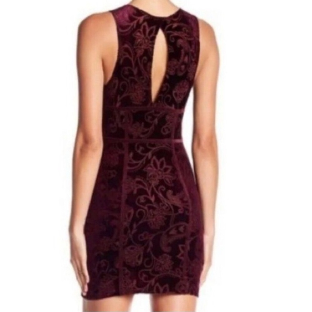Elegant Burgundy Velvet Mini Dress